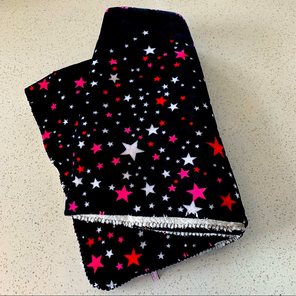 Victoria’s Secret star blanket new without tags Sherpa